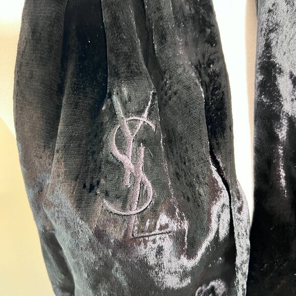 Yves Saint Laurent by Tom Ford Fall 2001 Runway Logo Black Velvet Silk Scarf - Picture 10 of 10